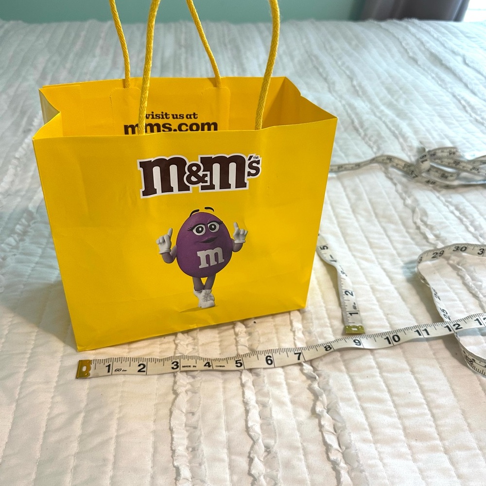 M&M’s Candy Brand Yellow Small Gift Bag From Las Vegas M&M Store Purple M&ms - Picture 7 of 8